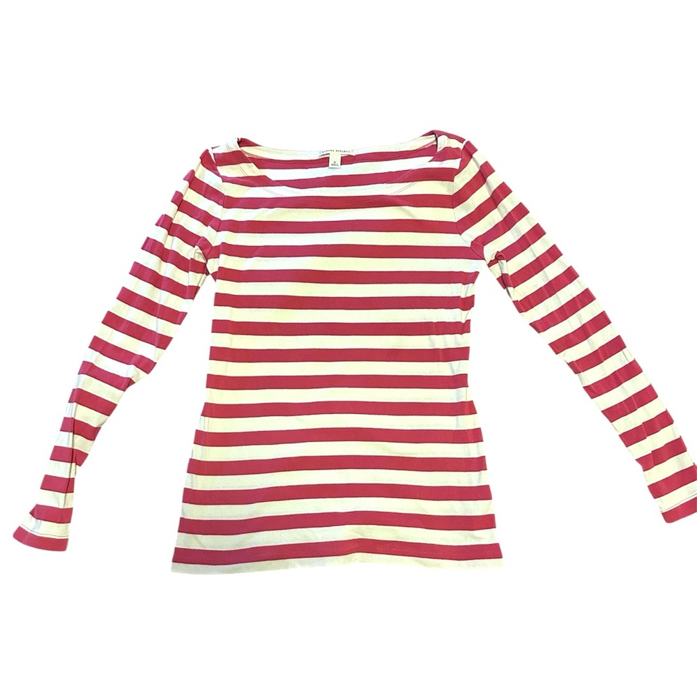 Banana Republic fitted long sleeve with crew neck